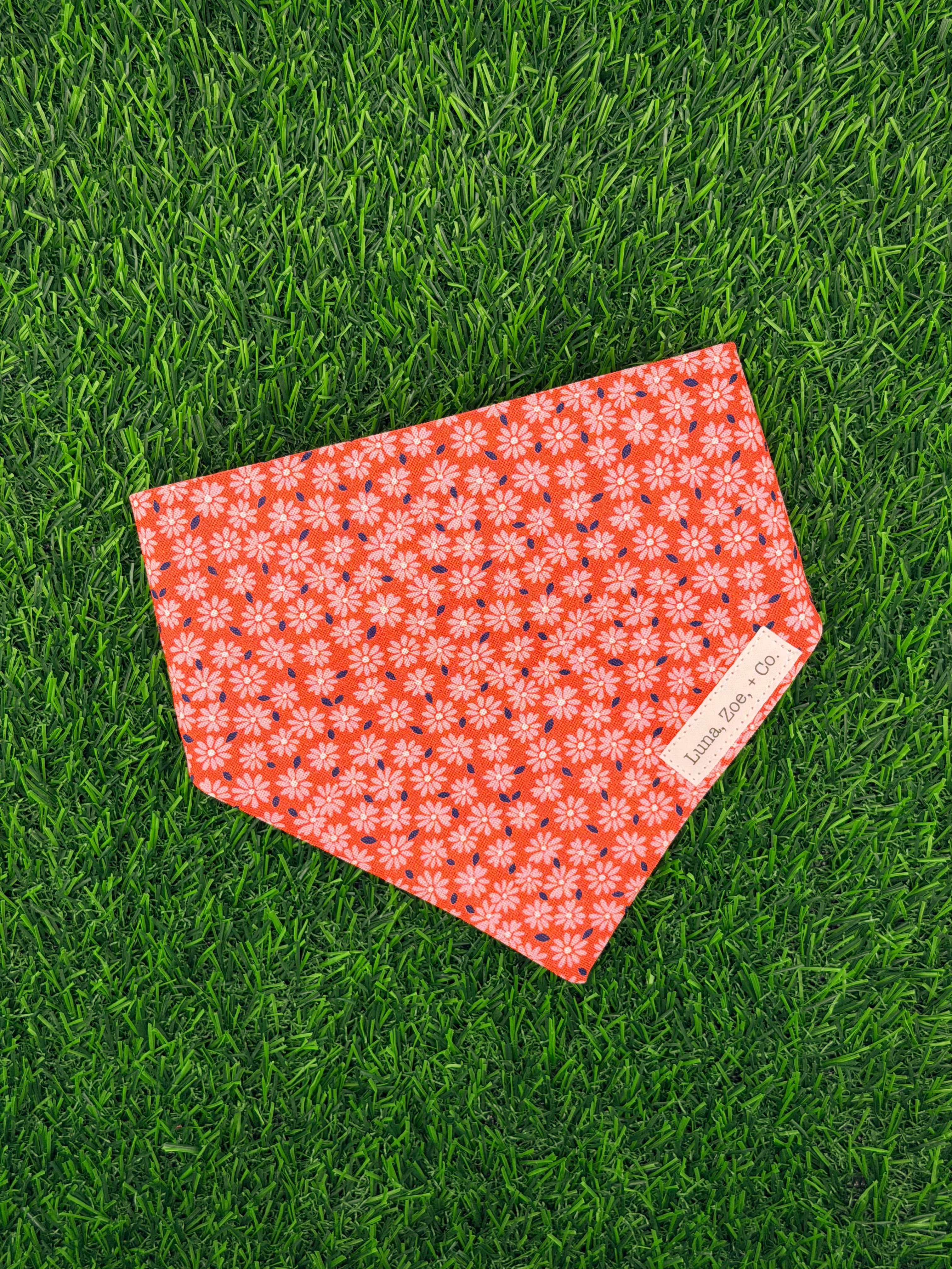 Ditsy Coral Scrunchie Bandana