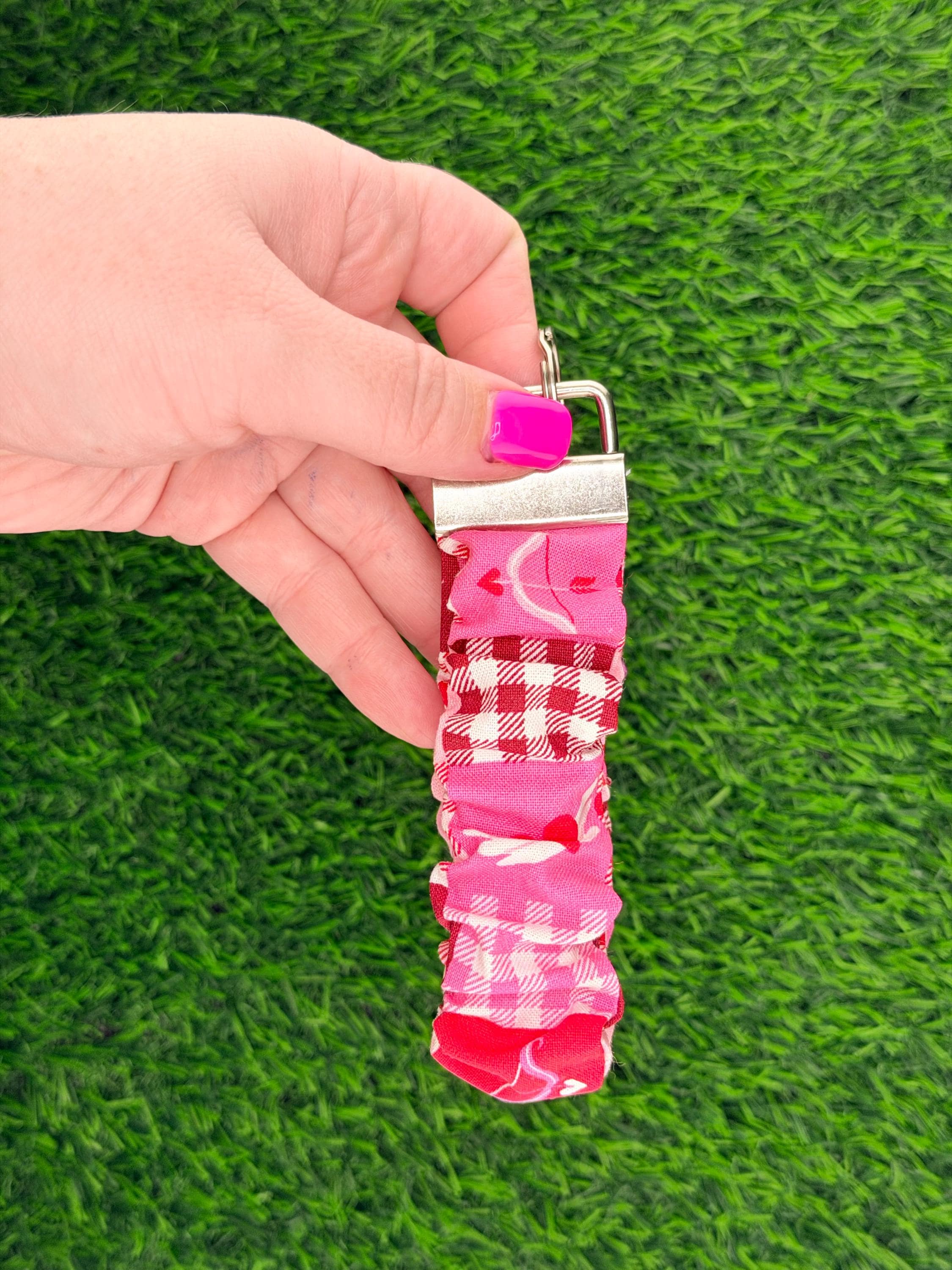 Plaid Hearts Valentines Scrunchie Wristlet