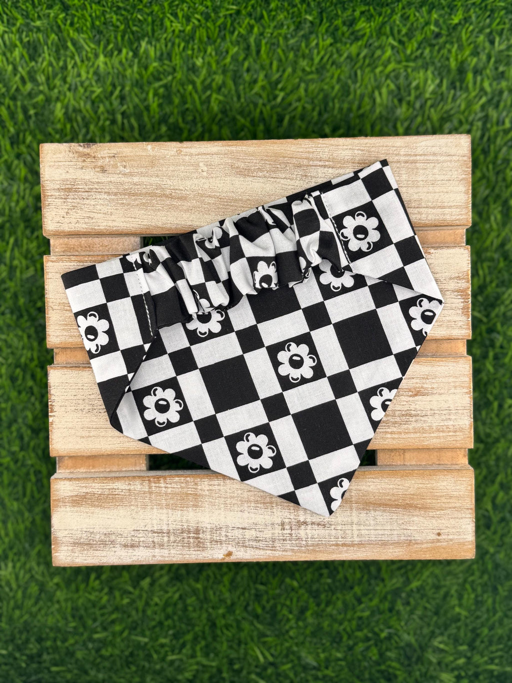 Black and White Flower Checkered Scrunchie Dog Bandana