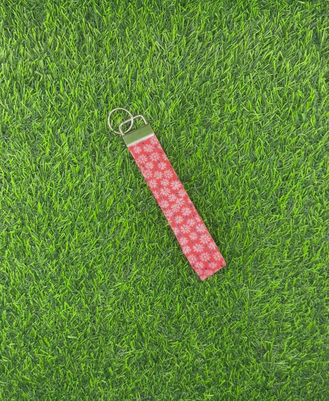 Ditsy Coral Wristlet